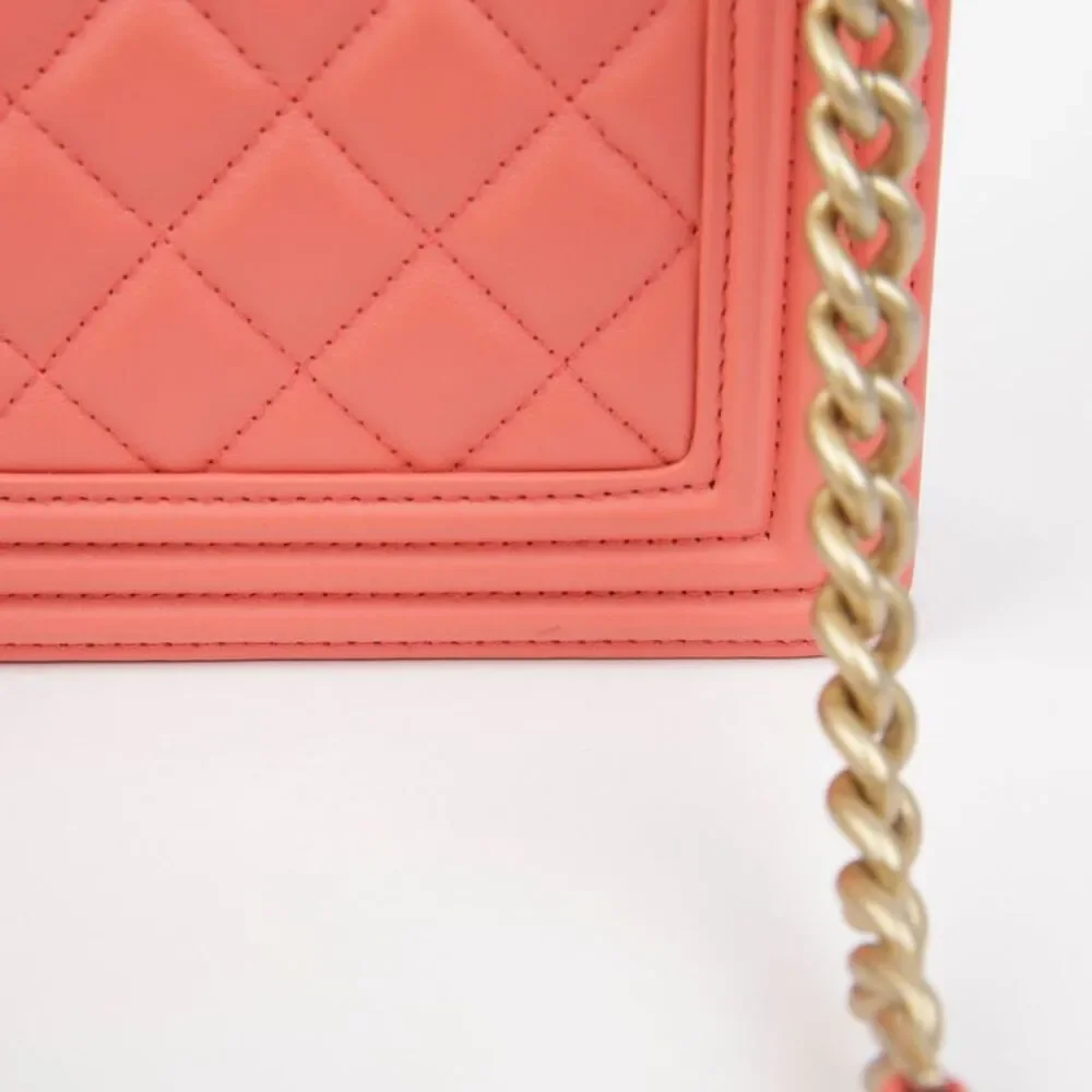 CHANEL details gender